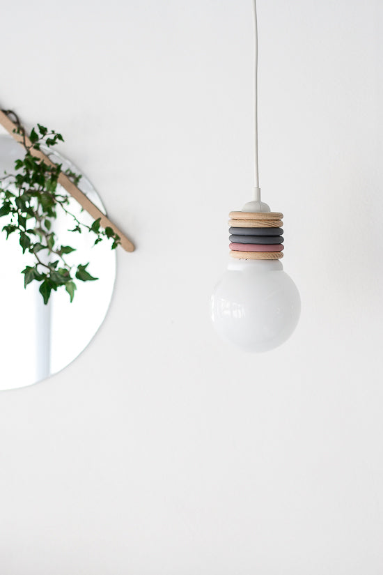 DIY Fredag: Lampe med gardinringe