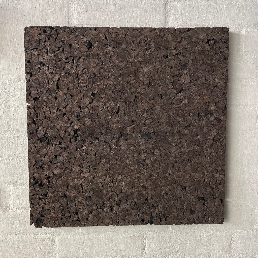 Brændt korkplade, 50x50x2,5 cm.