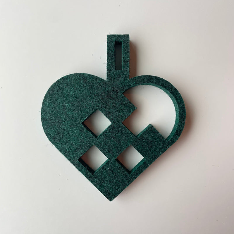 Julehjerte udskåret i 9 mm filt akustik