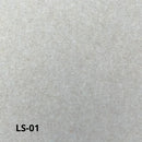 Beige filtprøve med teksturen synlig, mærket med koden "LS-01" i sort skrift.