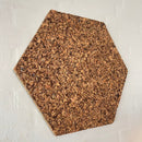 Sekskantet rustik korkplade i 2 cm tyk kork, 50 cm. 