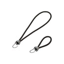 Sorte elastiksnore med kroge til ophæng, designet til nem og hurtig brug.