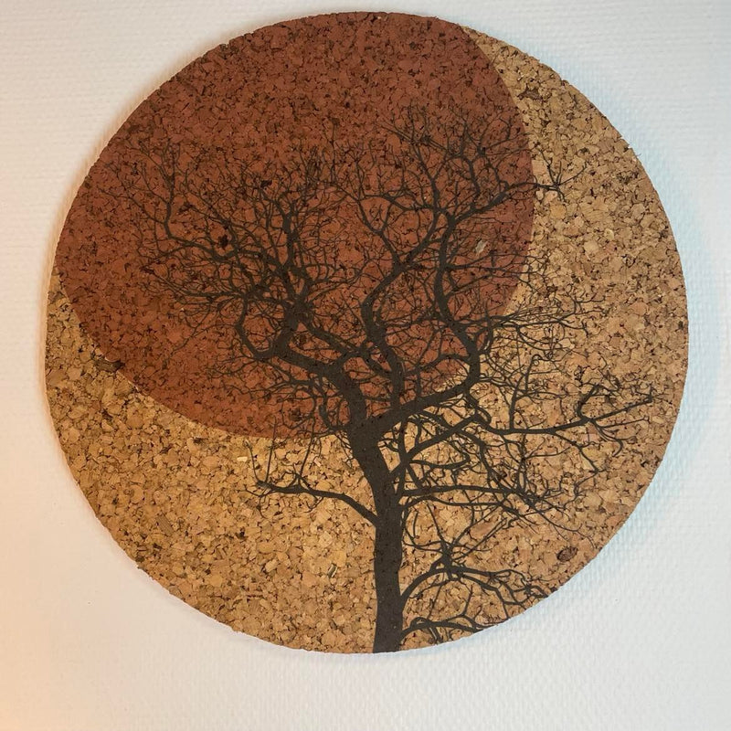 Korkcirkel med print af grafisk træ - rød, 45 cm.