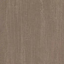 Guld tekstil med metallisk glans og synlig tekstur, mønstre gennem hele overfladen.