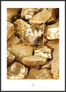 Plakat med gyldne klumper og hvid firkant med "Au" for guld, atomnummer 79, masse 196.96, og logo.