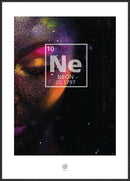 Kvindeface i neonfarver, med Ne symbol og detaljer. Sort baggrund, Elements logo nederst.